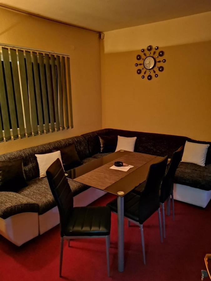 Apartman Nik-Rom Градішка Екстер'єр фото